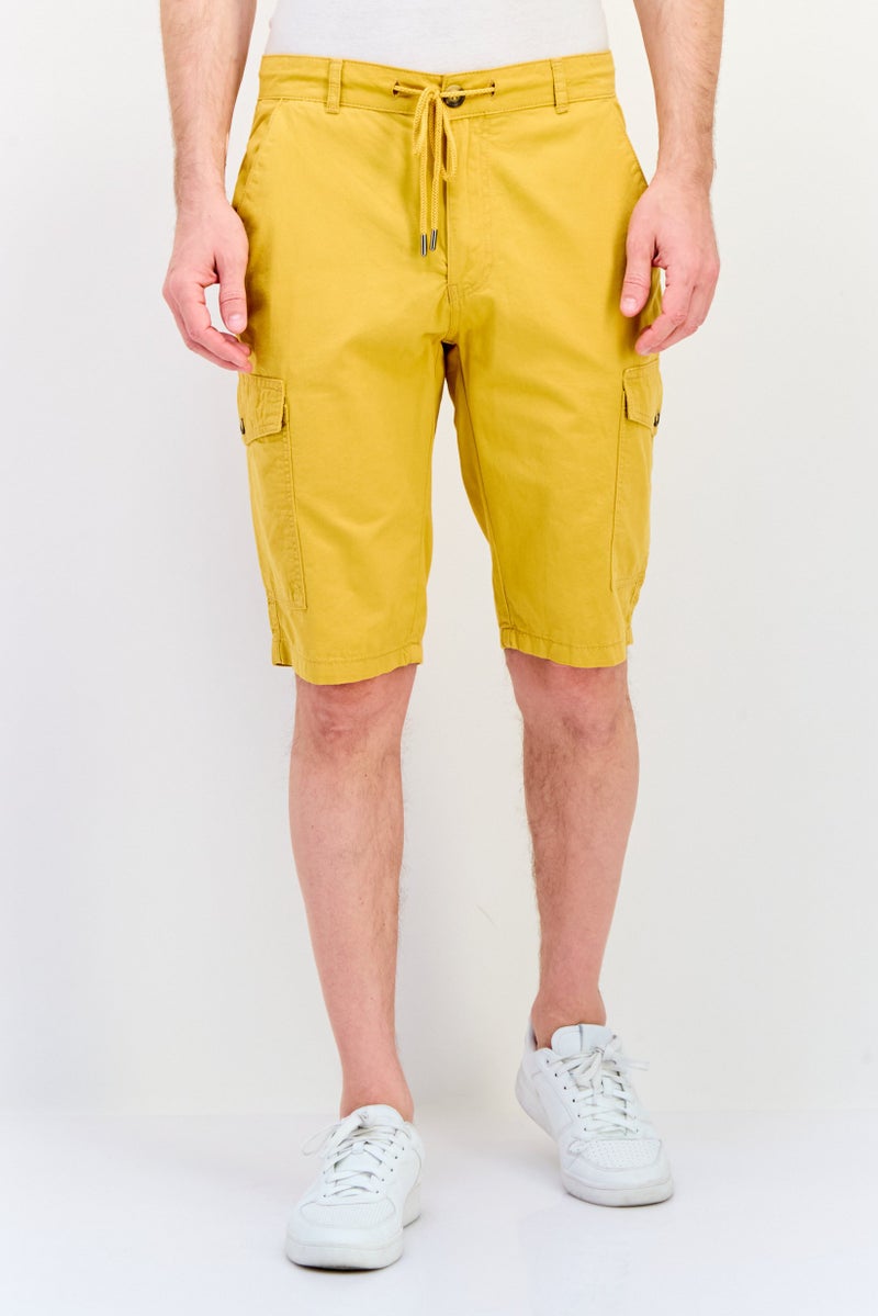 DeFacto Men Solid Cargo Shorts, Mustard - Image 1