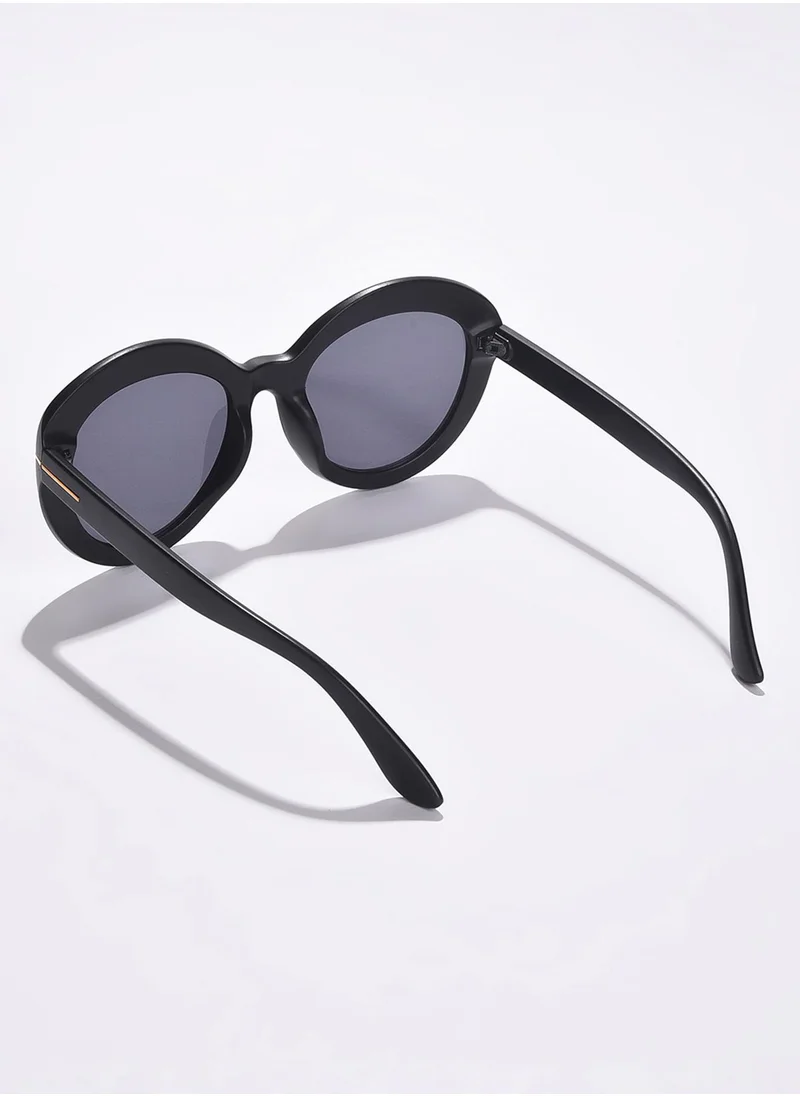 صوص هاوت Black Lens Black Oval Sunglasses