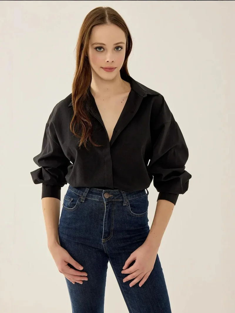 زوبعة قميص أساسي واسع