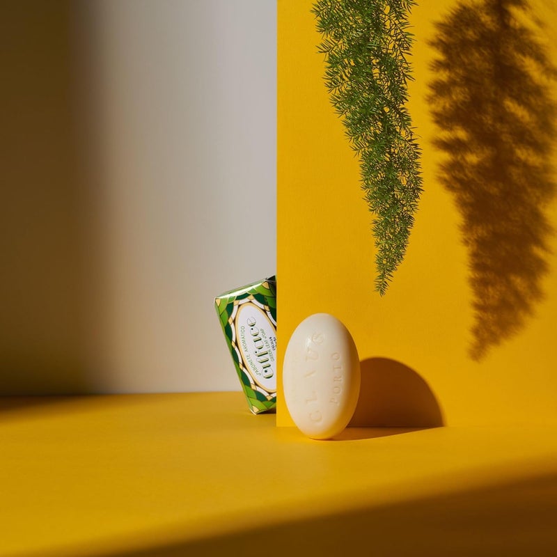 Claus Porto Alface Almond Oil Bath Soap - 5.3 oz Bar Soap with Shea Oil - Image 2