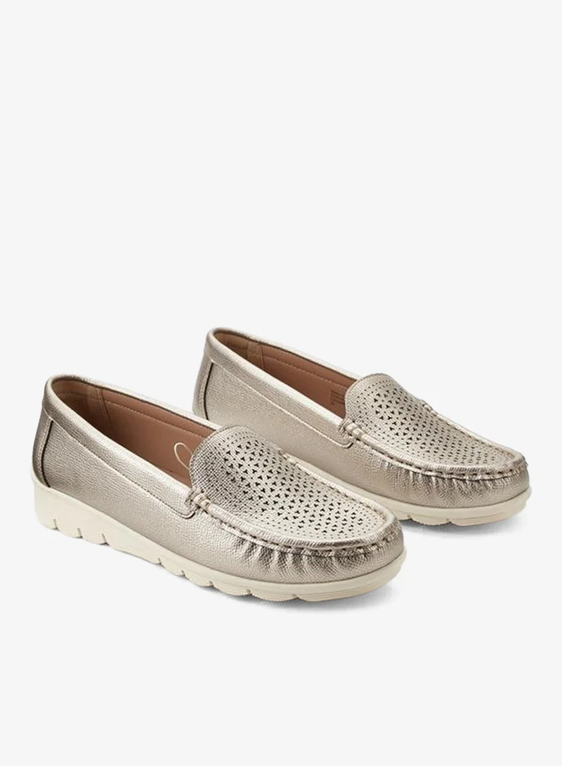 لو كونفورت Women Perforated Loafers