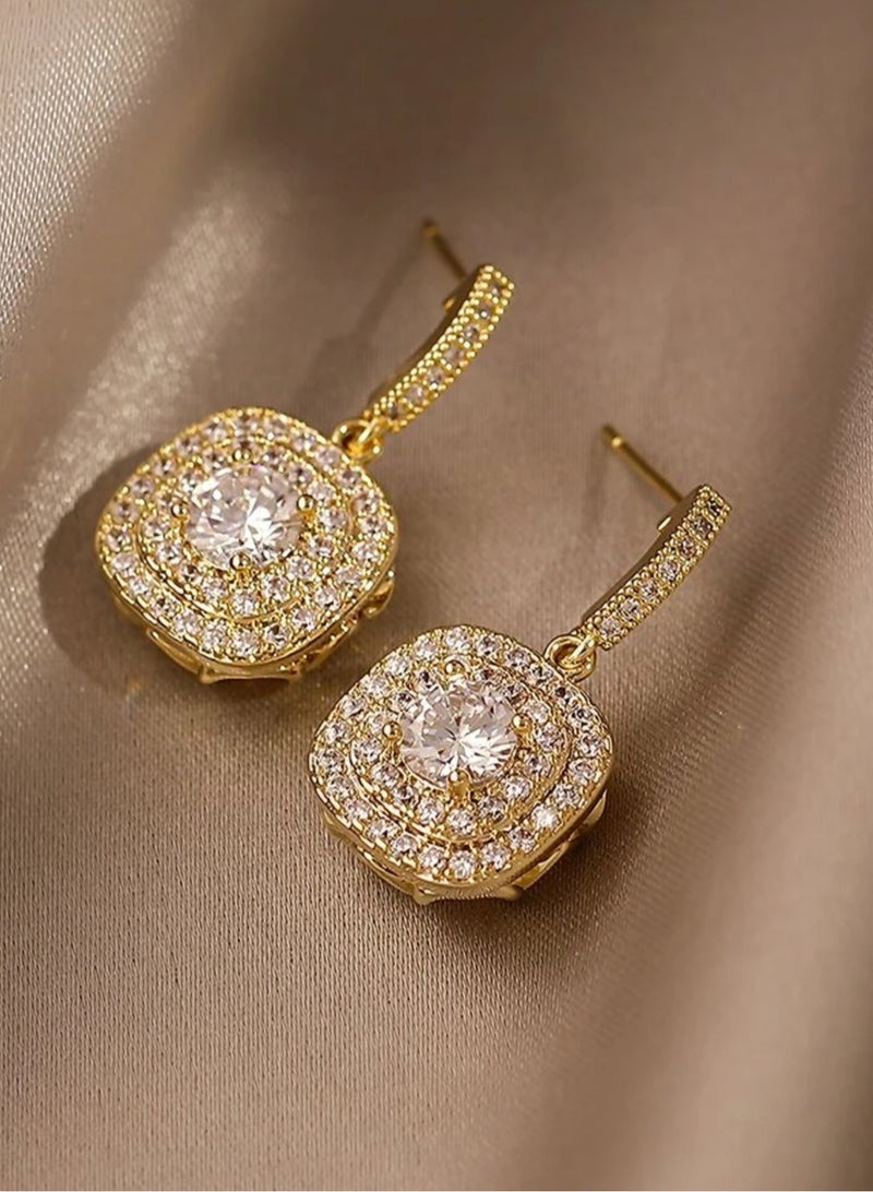 إيكوال حلق اذن نسائي بتصميم عصري وعالي الجودة مرصع بالزركون - Image 1