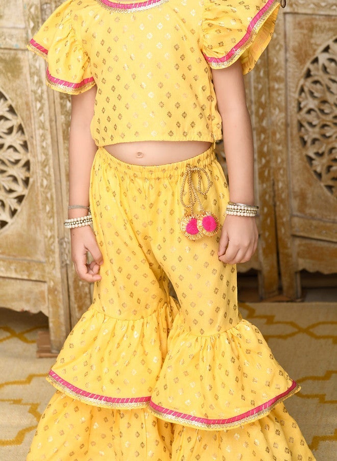 Saka Designs كُرتي بنقوش عرقية صفراء للفتيات مع شراة - Image 2