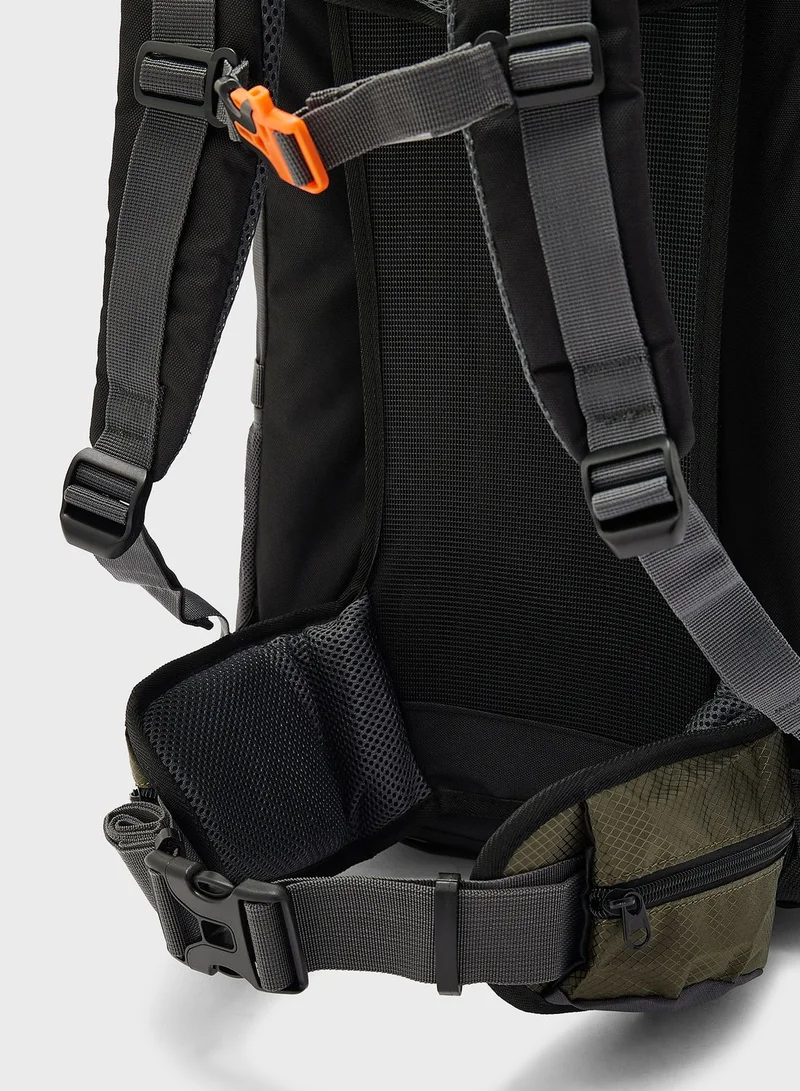 FRWD 40L Hiking/Trekking Backpack With Back Support And Padding