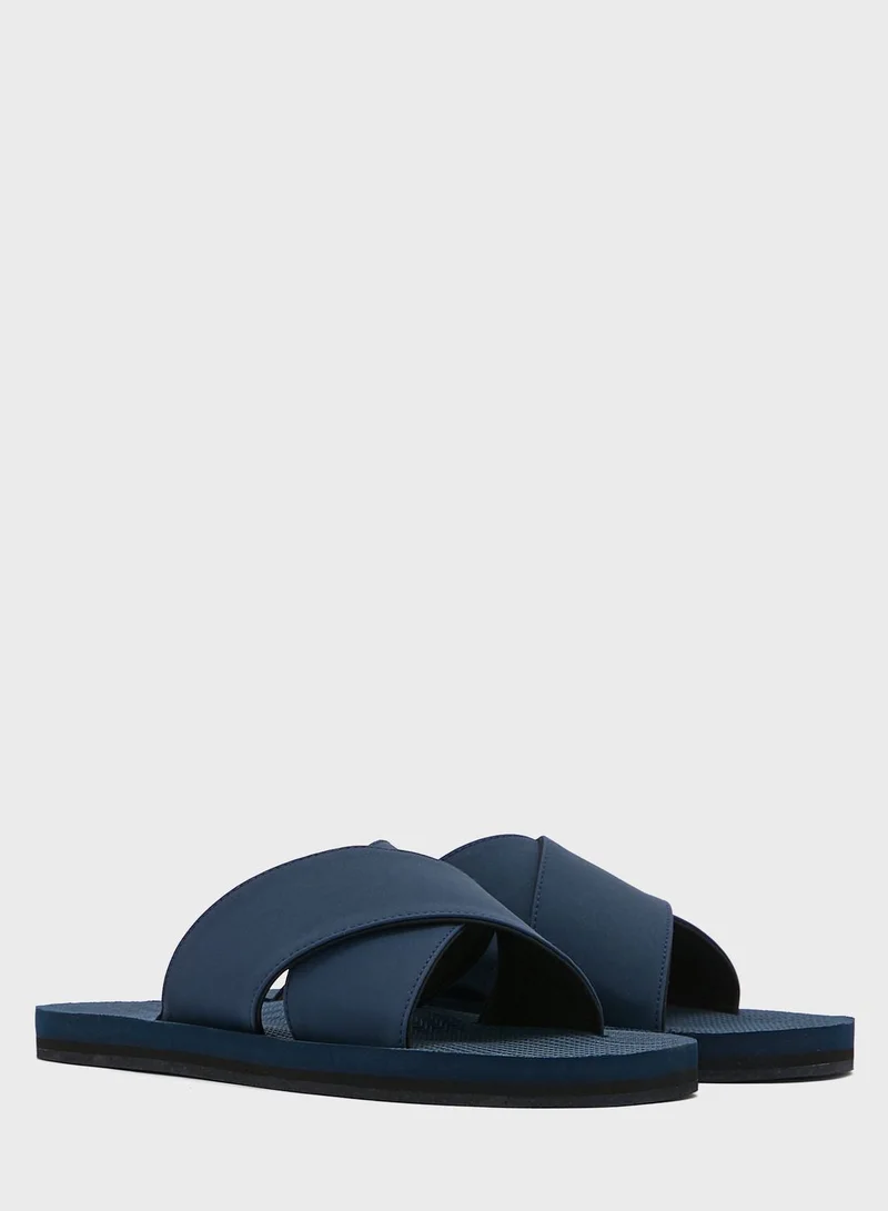 indosole Casual Cross Strap Sandals