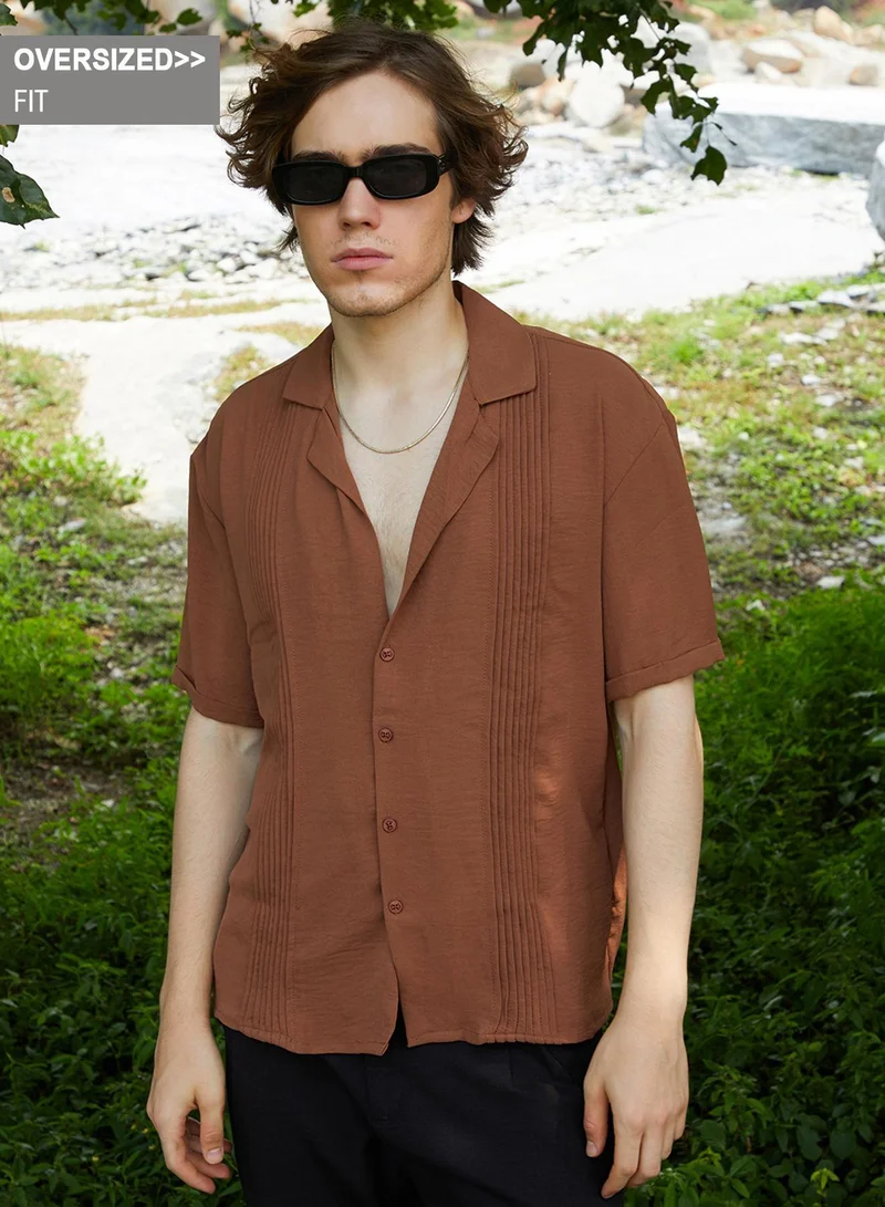 Campus Sutra Men's Sienna Brown Panel-Pleat Oversized Shirt