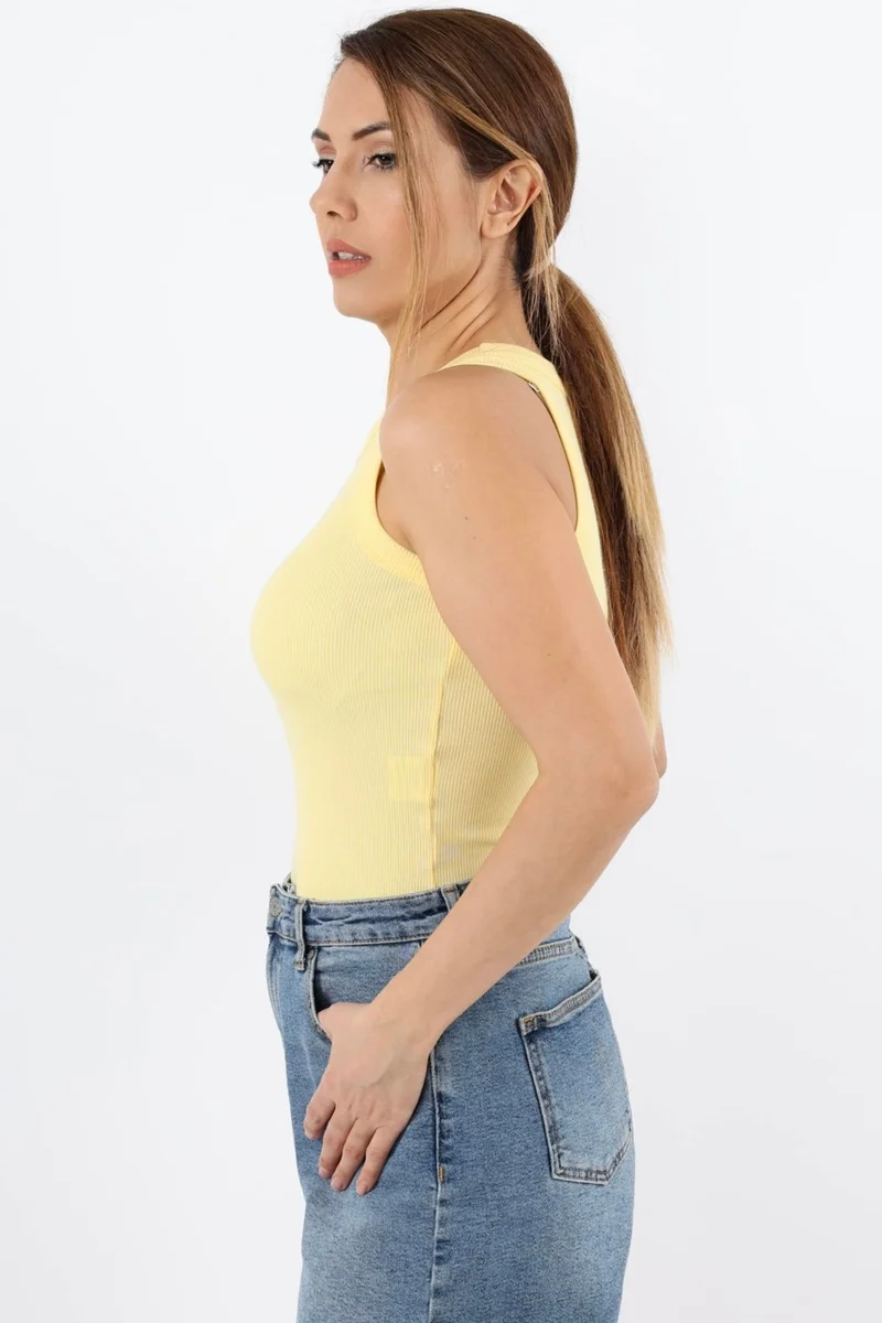 ريتنيس Women's Premium Texture Yellow Ribbed Cotton Undershirt