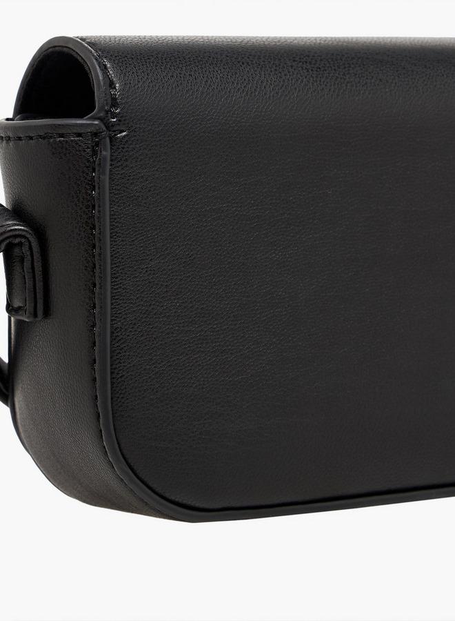 حقيبة فلورا بيلا كروس بودي مزينة بفيونكة وحزام سلسلة من مجموعة رمضان