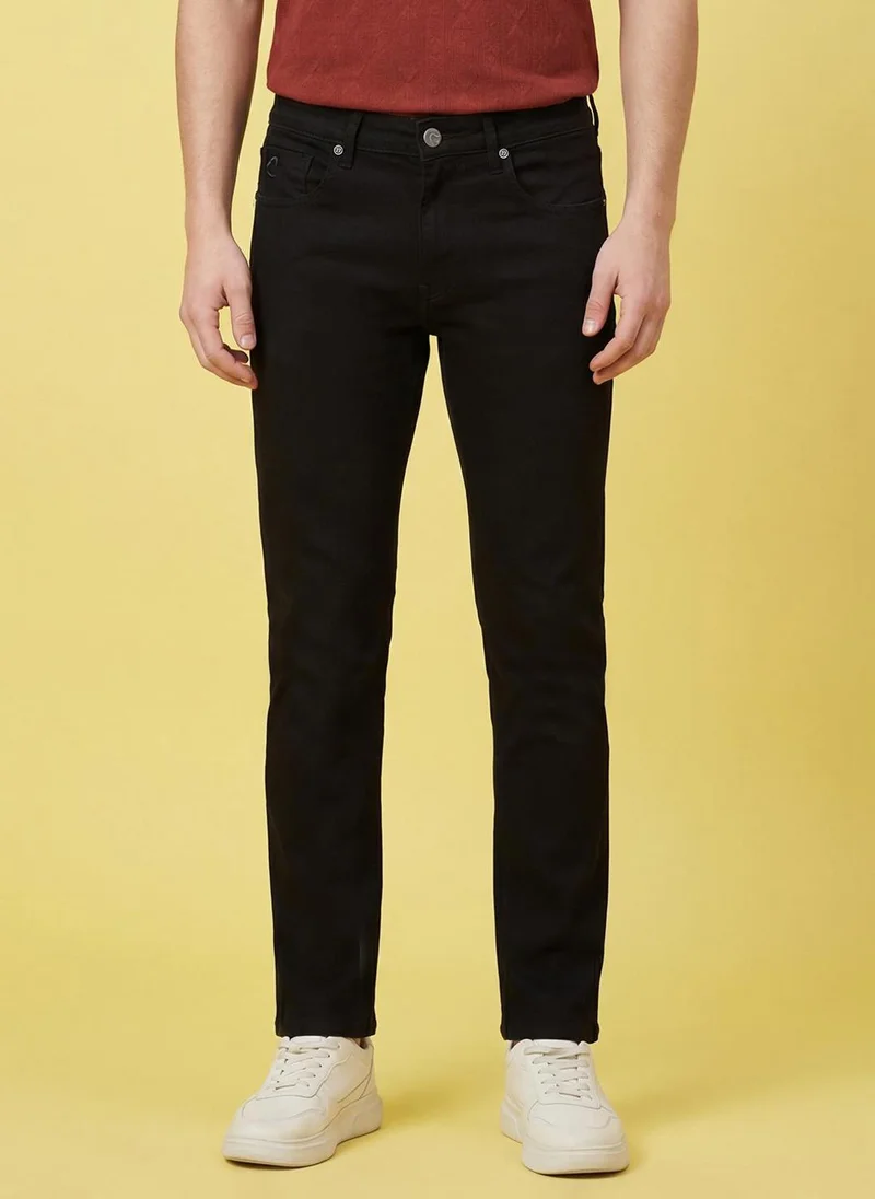 Men Straight Fit Mid-Rise Jeans