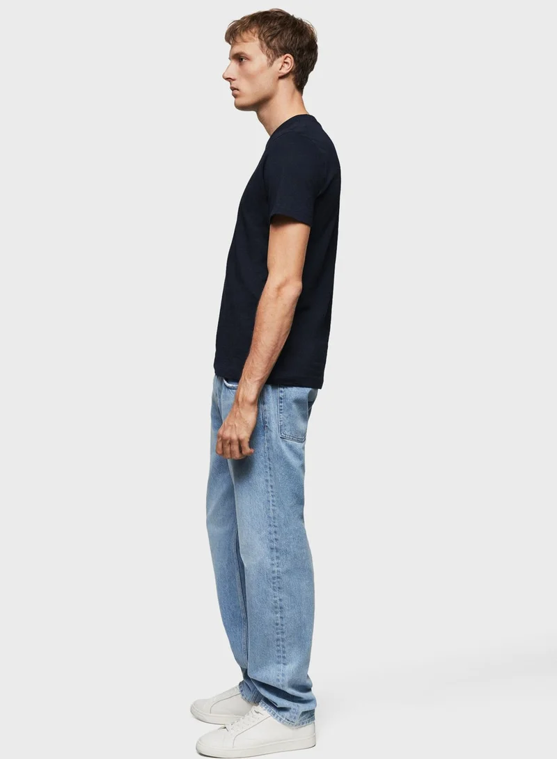 Mango Man Essential V-Neck T-Shirt