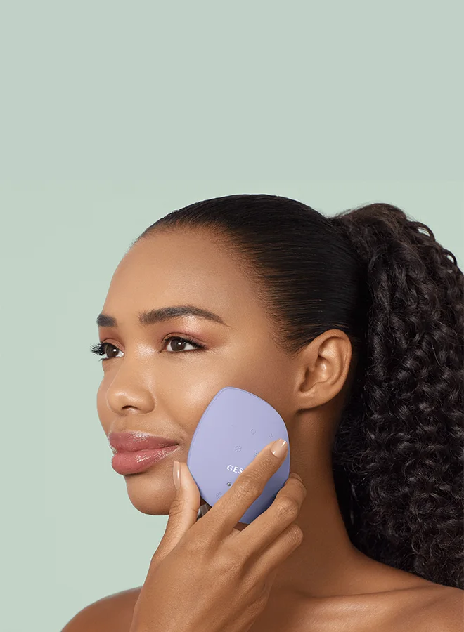 GESKE SmartAppGuided Sonic Warm & Cool Mask | 9 in 1 | Beauty LED Face Mask | Facial Glow | Full Spectrum LED Light | Best Face Massager | Vibrating Mask | Warm and Cold Skincare - Purple