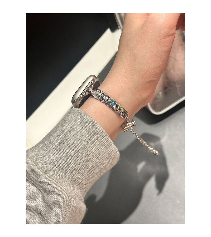 سوار معدن فضي على شكل قطة صغيرة متوافق مع ساعات Apple Watch مقاسات 42 و44 و45 و46 و49 ملم - Image 4
