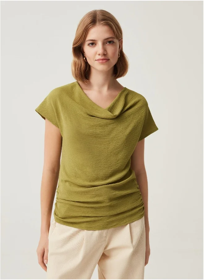 او في اس Ovs Womens Cowl Neck Ruched Side Seam T-Shirt
