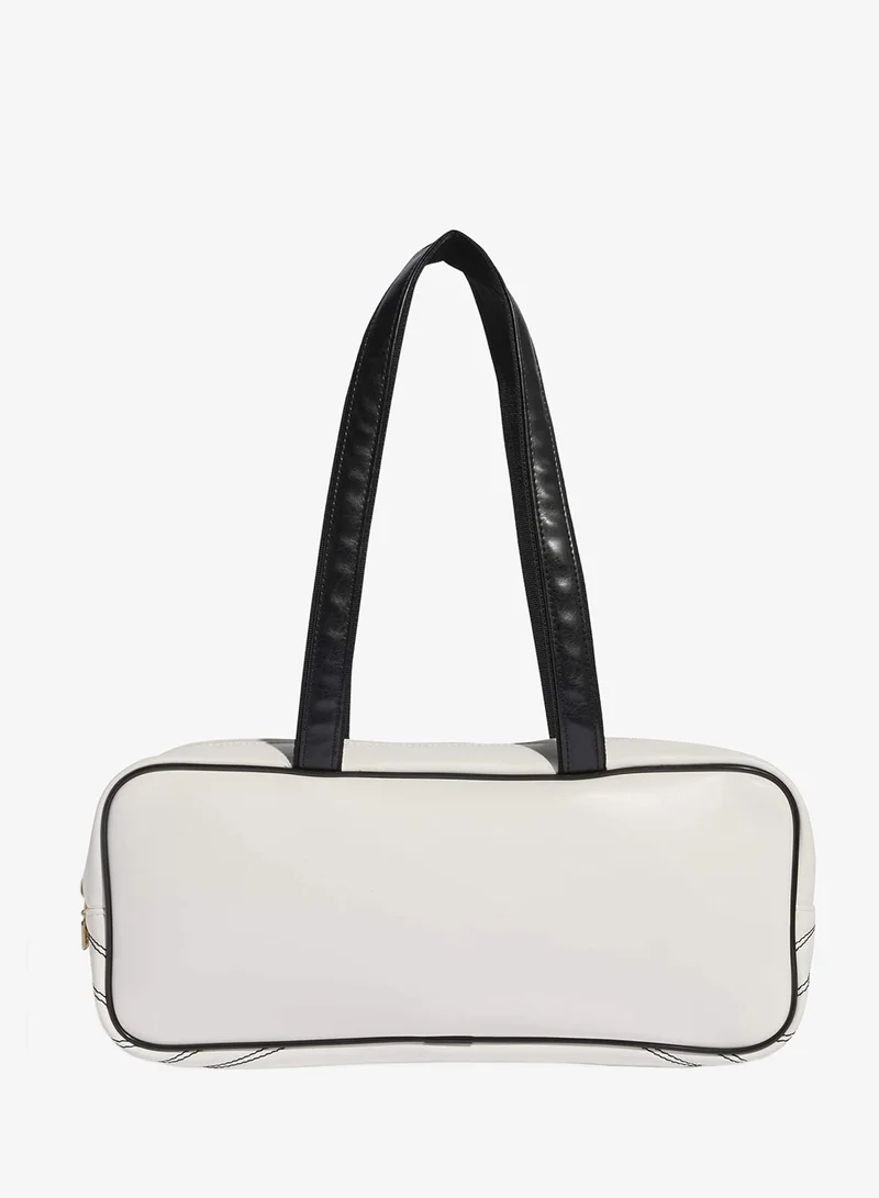 اديداس اوريجينالز طائرة ممدودة