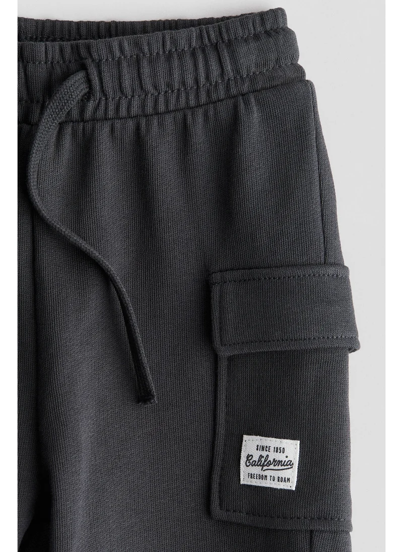 اتش اند ام Sweatshirt cargo shorts