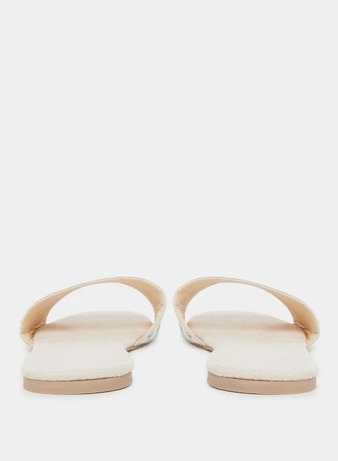 Styli Styli Women Beige Metallic Strip Detail Flat Sandals