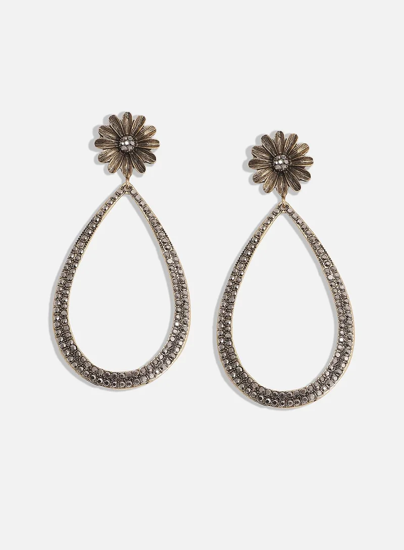 SOHI Maxi Daisy Intricate Teardrop Artificial Drop Earring Jewellery