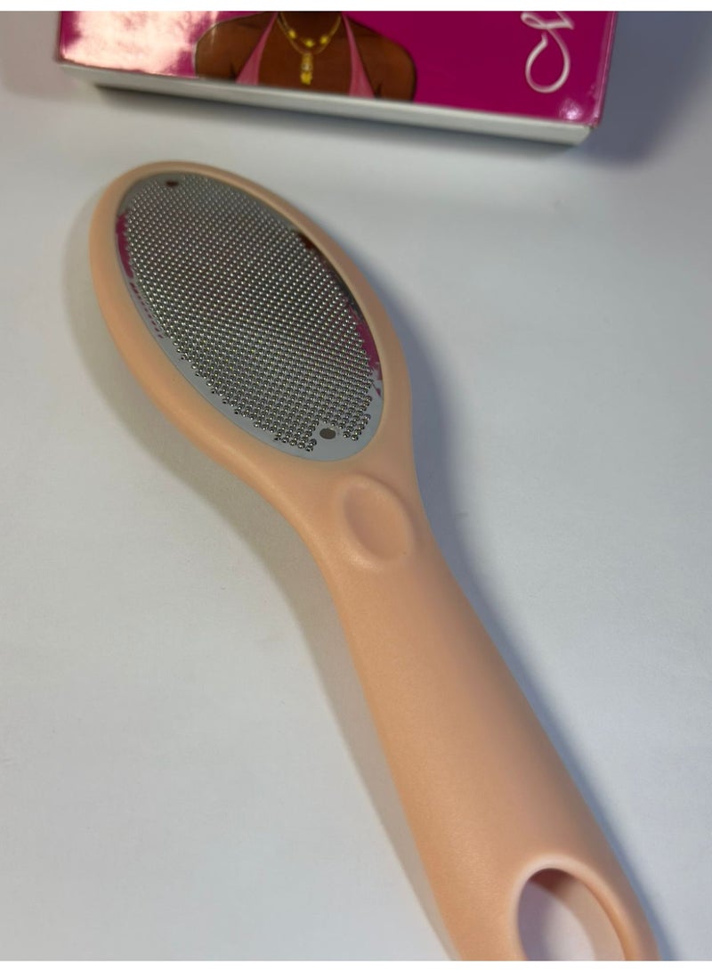 مقشرة قدم فعّالة للتخلص من الجلد الميت بحجم كبير، لترطيب القدمين والباديكير - قطعة واحدة - متعدد الالوان - Image 1