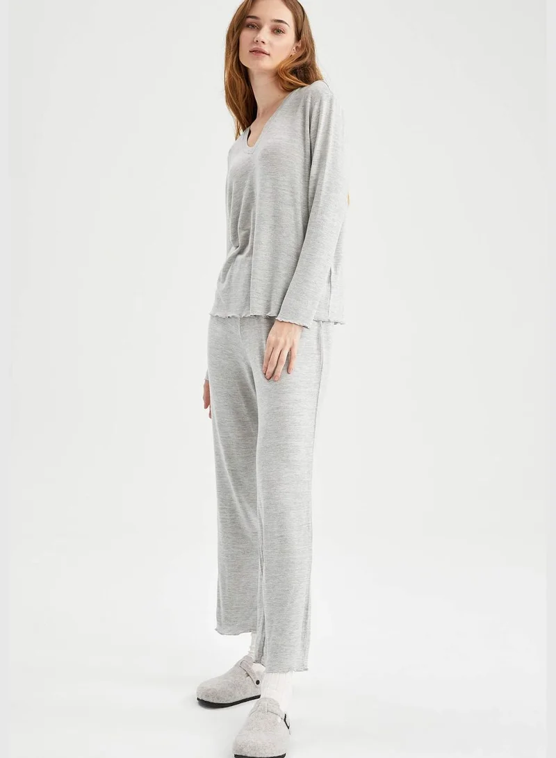 DeFacto Woman Regular Fit V Neck Long Sleeve Homewear Knitted Set
