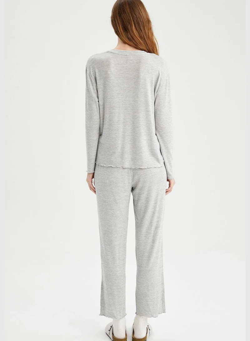 DeFacto Woman Regular Fit V Neck Long Sleeve Homewear Knitted Set