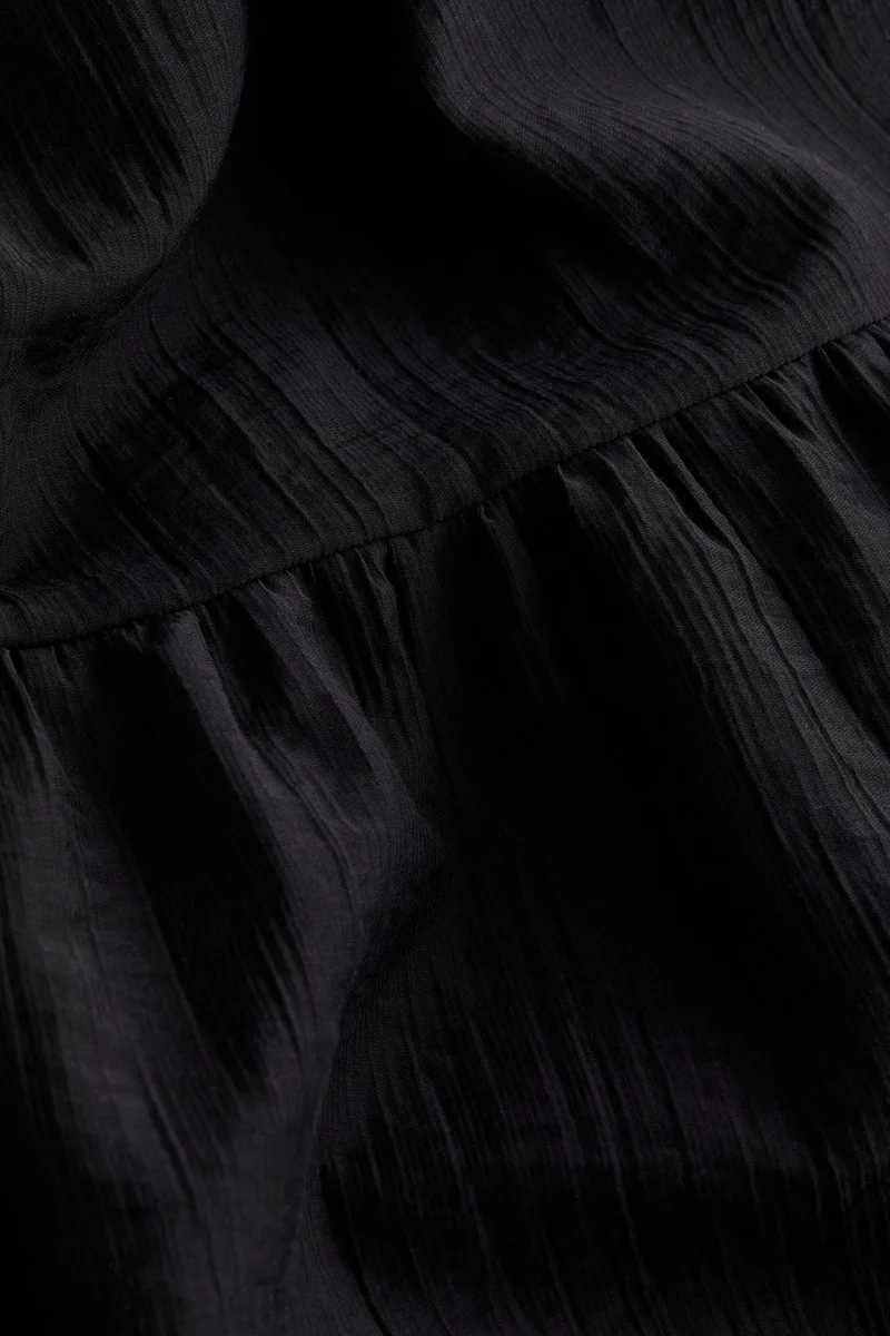 H&M Off-the-shoulder dress