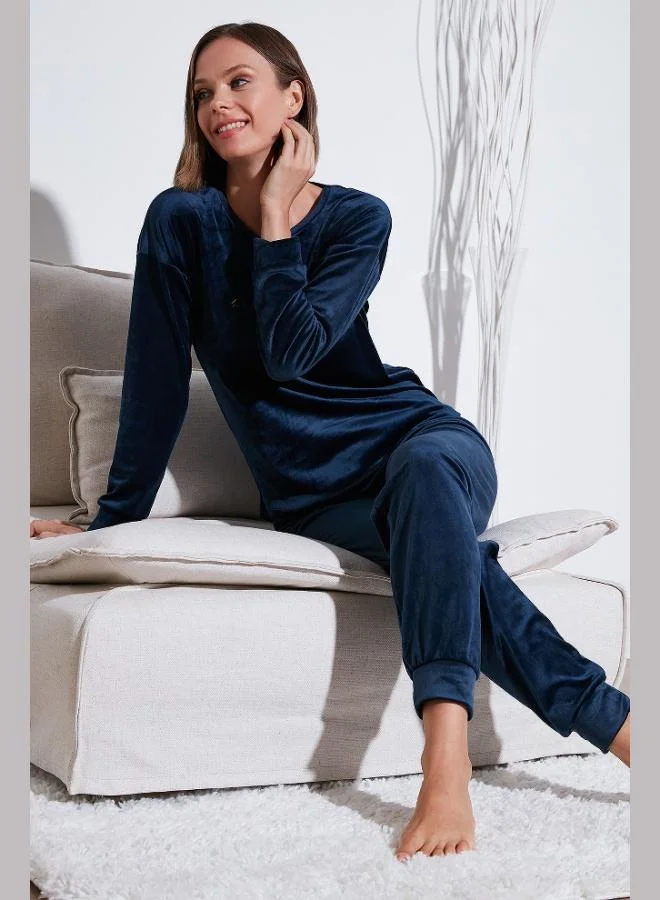 Lela Lela Standard Fit Crew Neck Soft Velvet Pajama Set Women's Pajama Set 6094201