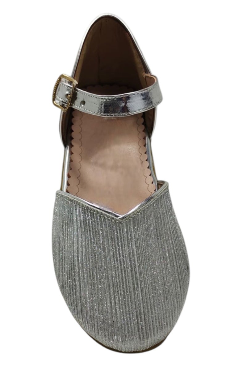 Elegant silver girls shoes - Image 2