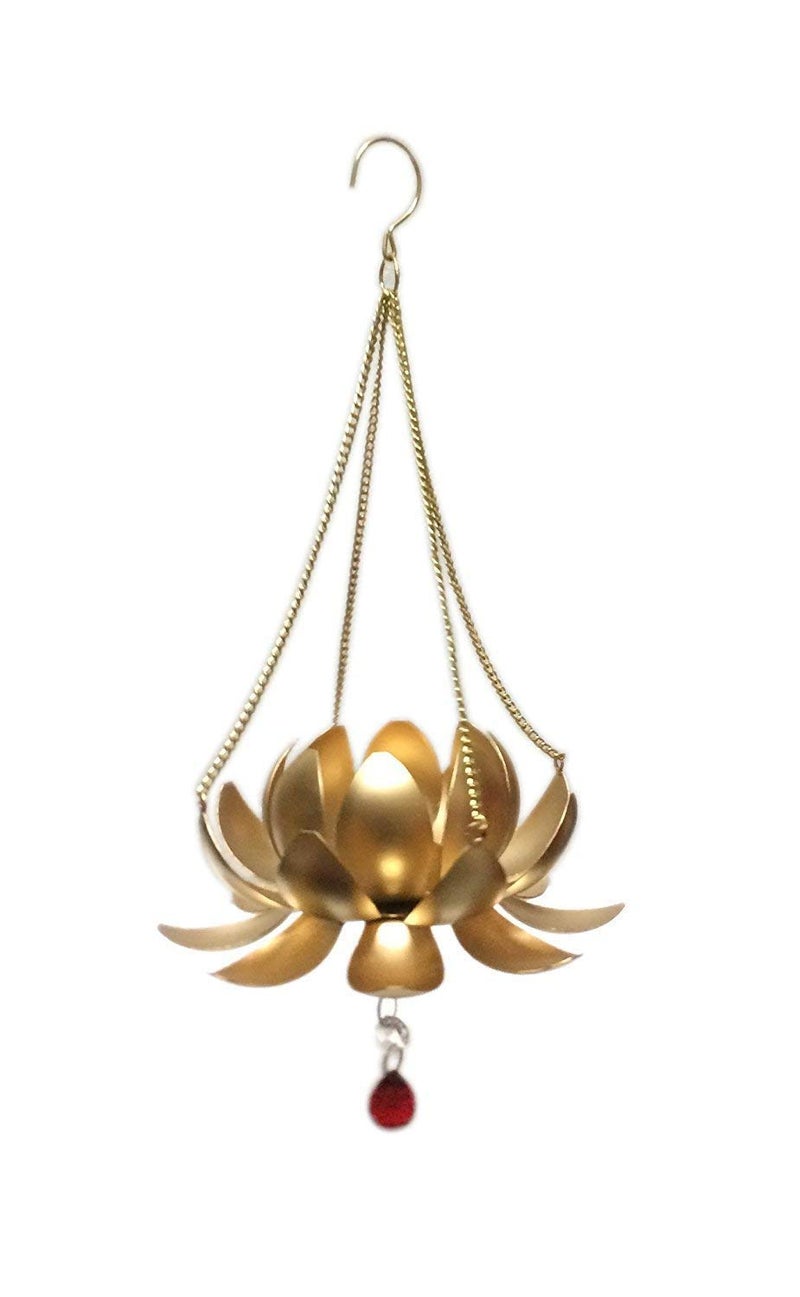 The Decor Affair The Decor Affair 1 Piece Golden Metal Table Lotus Flower Tealight Candle Holder Elegant Votive Candle Stand with Lotus Leaves Design Gold Finish Ideal for Hanging or Tabletop Use 