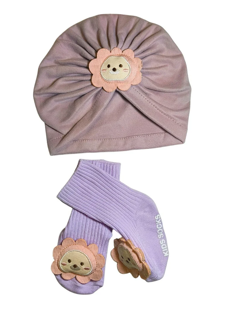 بيبي كلو Soft Cotton Baby Cap and Socks Set