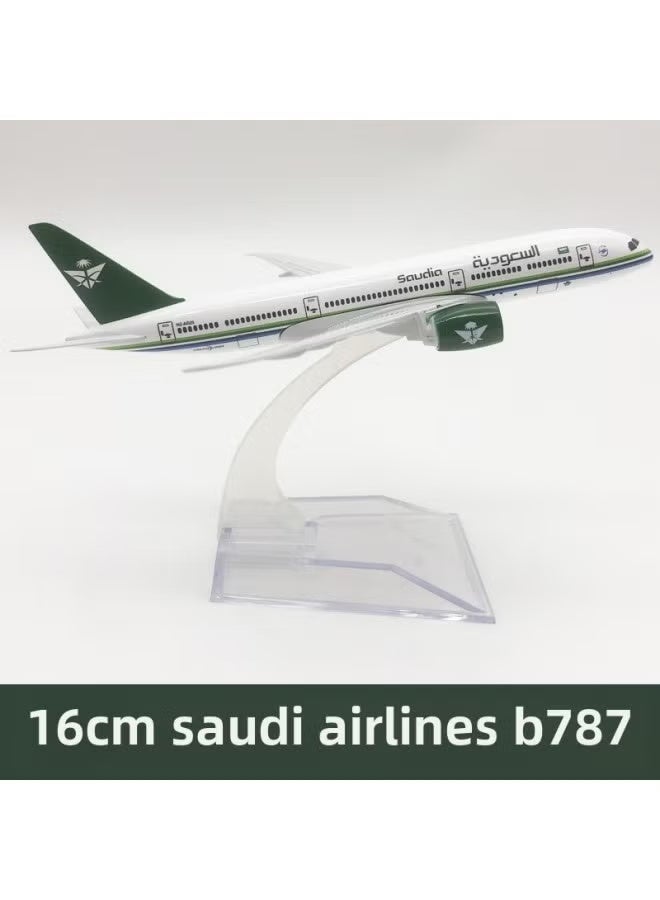 نموذج طائرة بوينغ 787 من الخطوط الجوية السعودية، مصنوع من المعدن، بطول 16 سم، نموذج طائرة بوينغ 787 تحفة فنية قابلة للتحصيل، قطعة عرض مميزة لهواة الطيران، ديكور منزلي - Image 1
