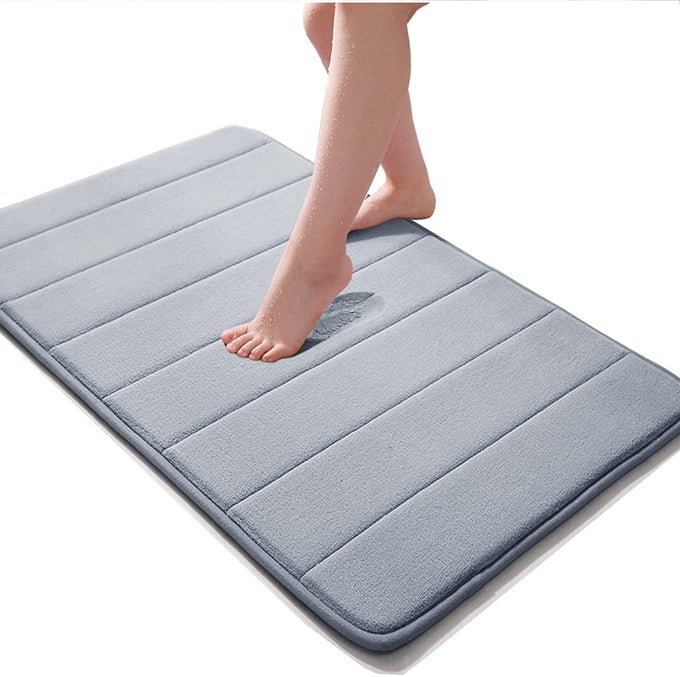 MEMORY FOAM BATHROOM DOOR MAT 50 CM X 80 CM CORAL VELVET SUPER NONSLIP RAPID WATER ABSORPTION SOFT AND COMFORTABLE EASIER TO DRY MACHINE WASH BATHROOM MAT GRAY