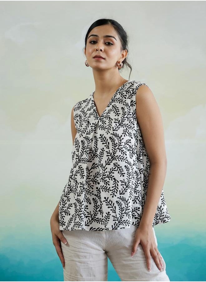 sanskrutihomes Floral Print V-Neck Sleeveless Cotton Top by Styli  - Image 3