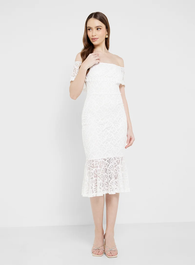 ايلا Lace Off-Shoulder Dress