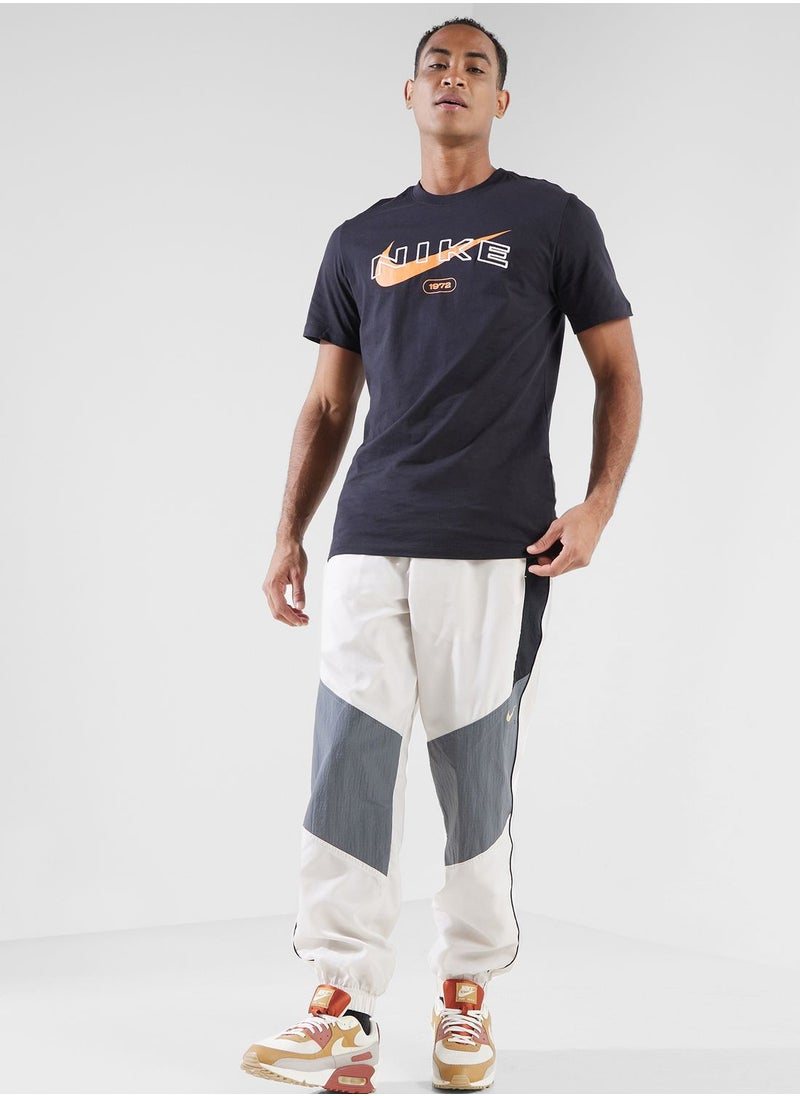 Nike - Nsw Club Hybrid T-Shirt - Image 1