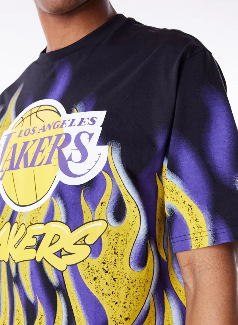 نيو ايرا Los Angeles Lakers Oversized T-Shirt