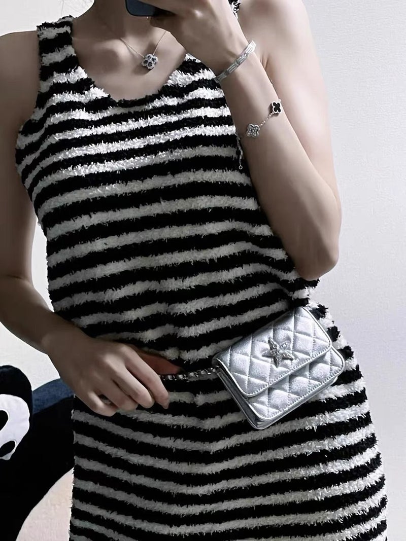 Bags Style Small Fragrant Style Silver With Diamond Stars Small Square Bag Mini Quilted Chain Crossbody Bag Waist Bag For Women - Image 4