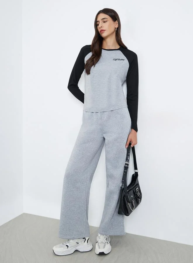 ستايلي جوغر بأرجل واسعة برباط خصر