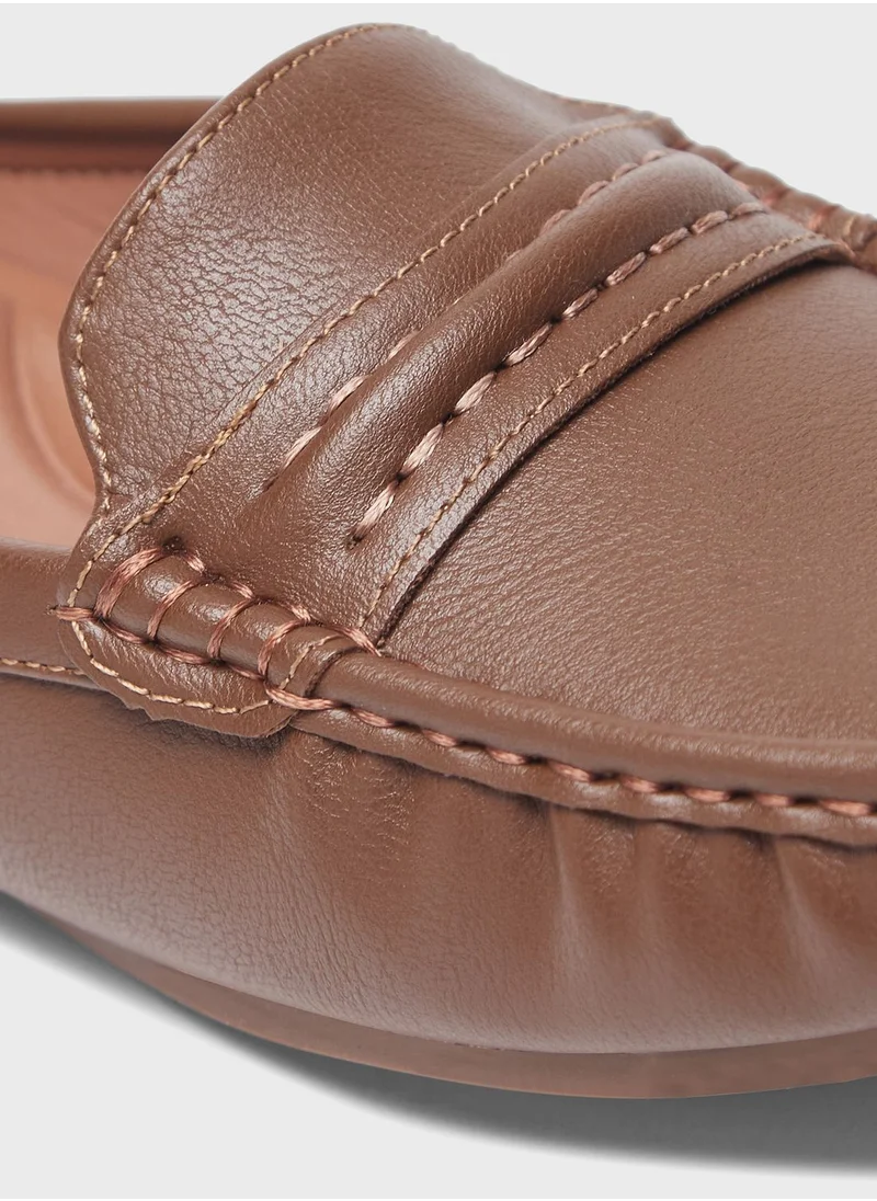 shoexpress Essential Flat Moccasins