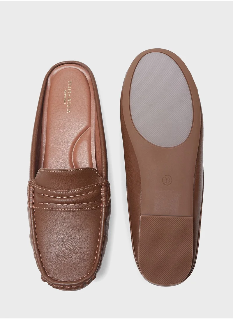 shoexpress Essential Flat Moccasins