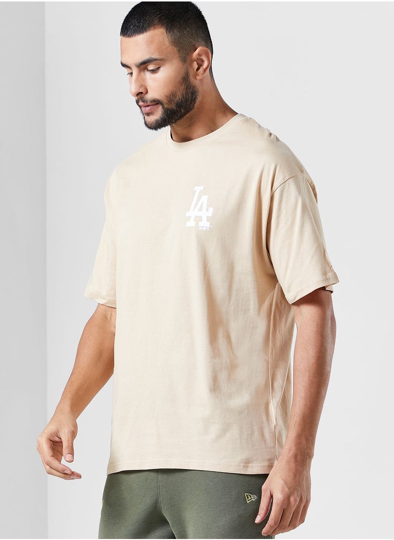 Los Angeles Dodgers League Essential T-Shirt - pzsku/Z0438CD03F07802787CAFZ/45/_/1694822213/1cf5249d-10ab-4ab9-a203-09119ca60021