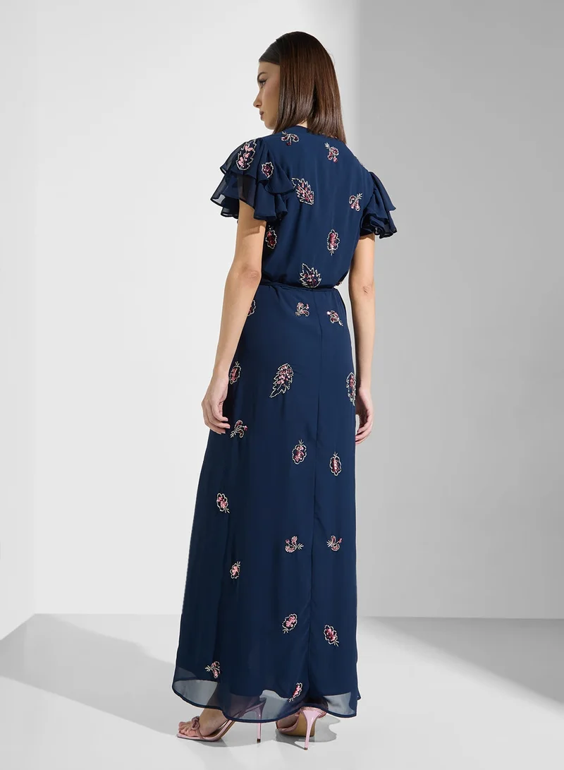 Hope & Ivy Floral Embroidered Dress
