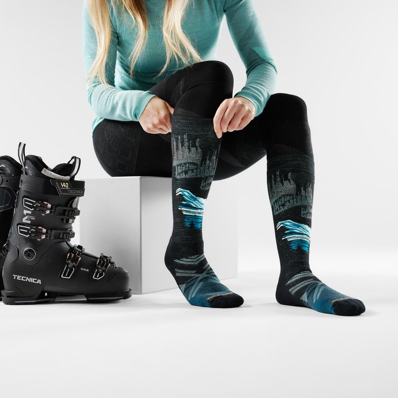 Smartwool, Women's, Ski Full Cushion Alpine Auroras Over The Calf Socks, Black, Medium - Image 2