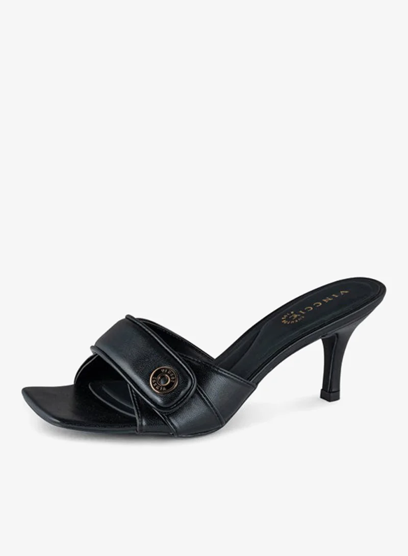 فينتشي صنادل نسائية بحزام واحد بكعب متوسط