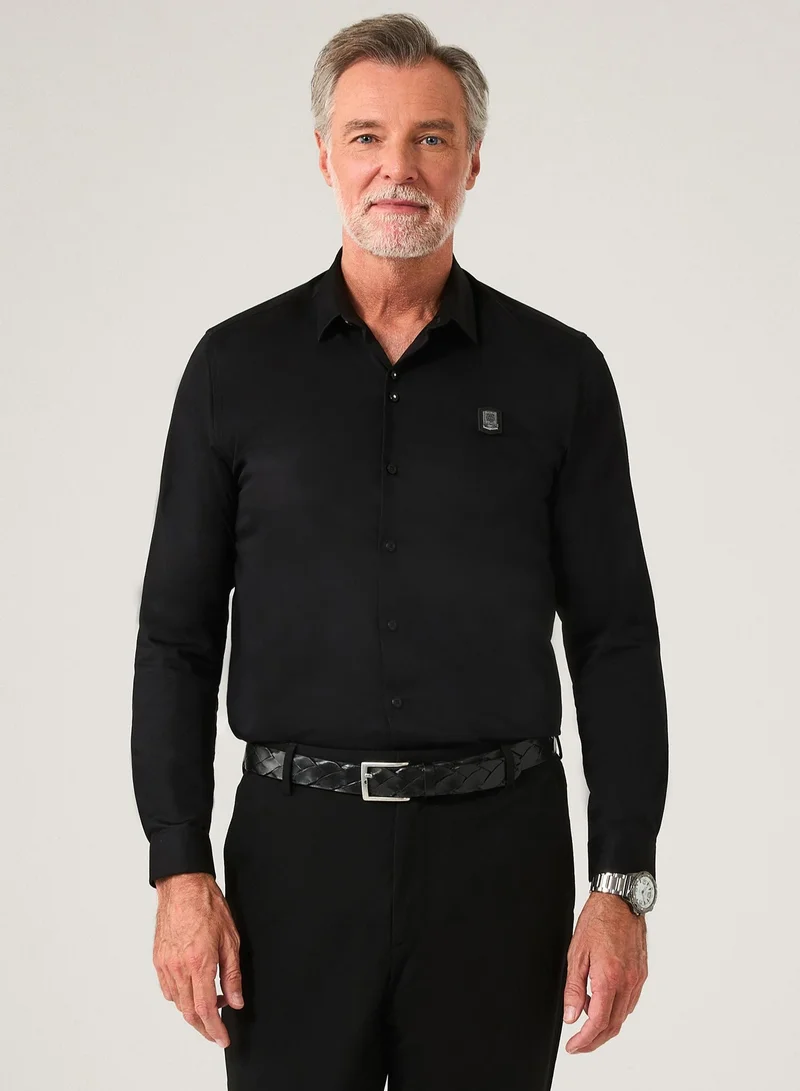 ثيودور قميص الأونيكس الأسود