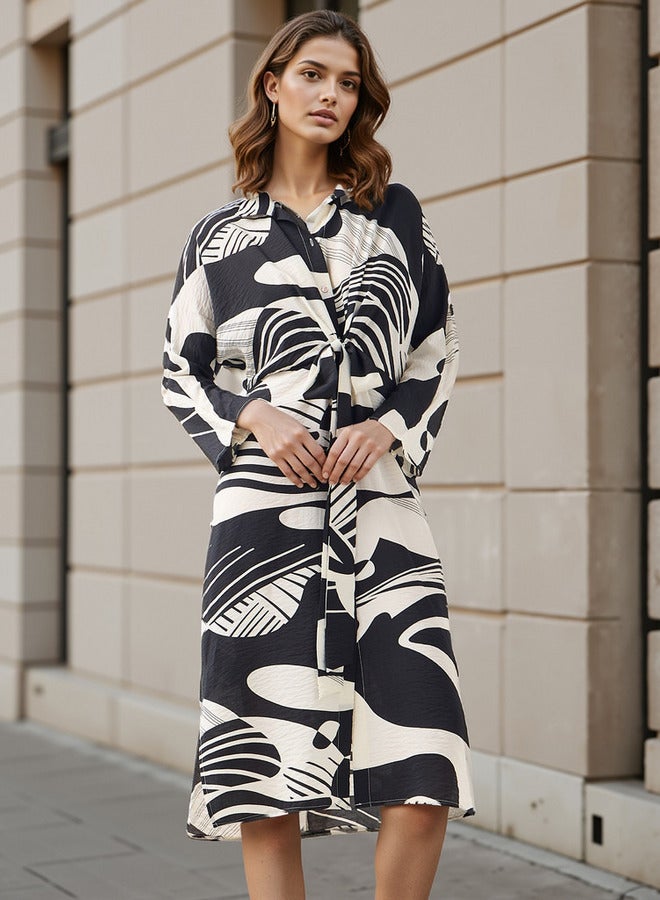 ايكونيك فستان قميص بطبعة أيقونية شاملة مع تفاصيل عقدة - Image 1