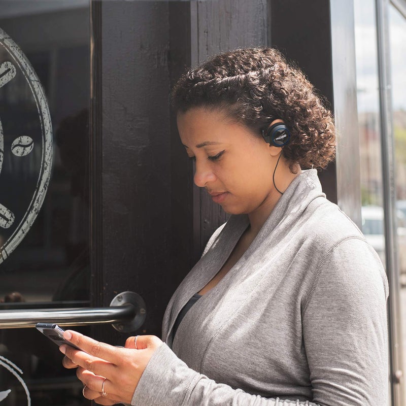 KOSS سماعات أذن كوس BT221i بلوتوث لاسلكية، ميكروفون مدمج، تحكم في الصوت وتحكم باللمس، مقاومة للعرق، سوداء - Image 4