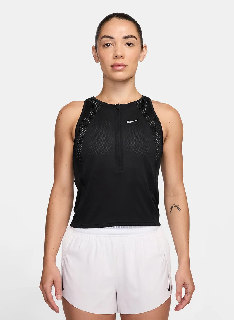 نايكي سنيكرز ران ديفيجن دراي-فِت