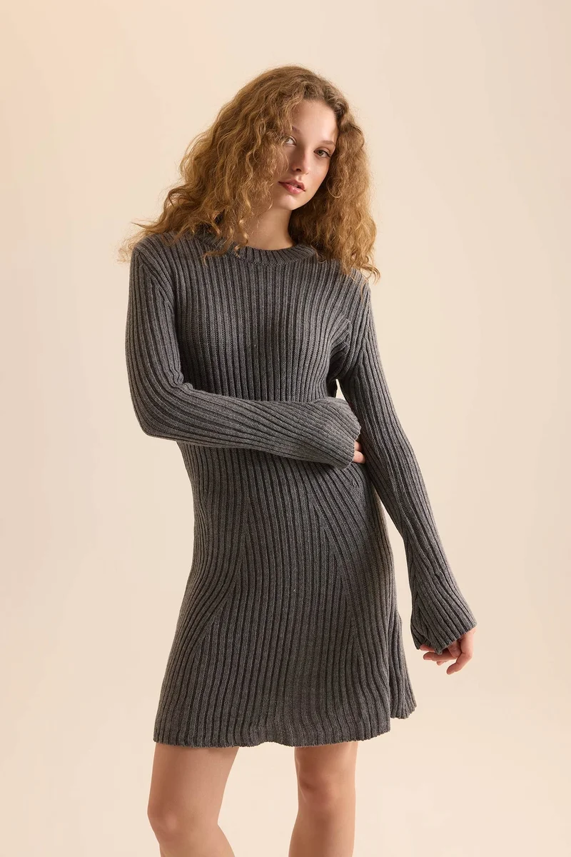 ديفاكتو A Line Crew Neck Ribana Dress