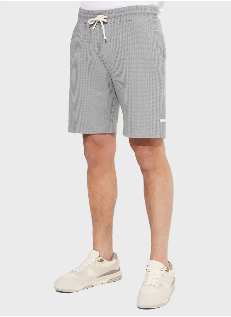 JUNE Essential Shorts