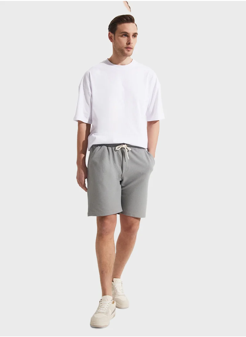 JUNE Essential Shorts